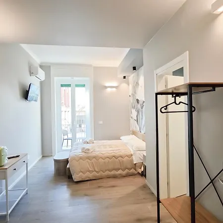 Garden Apartment *