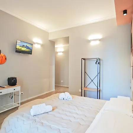 Garden Apartment *